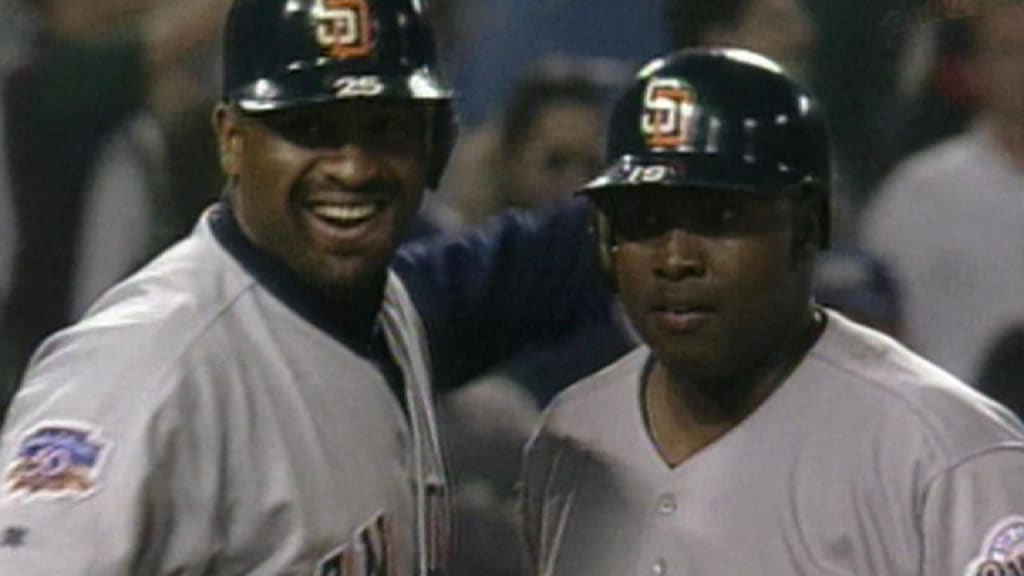 This Day in Padres History, 8/9. Benito Santiago drives in winning