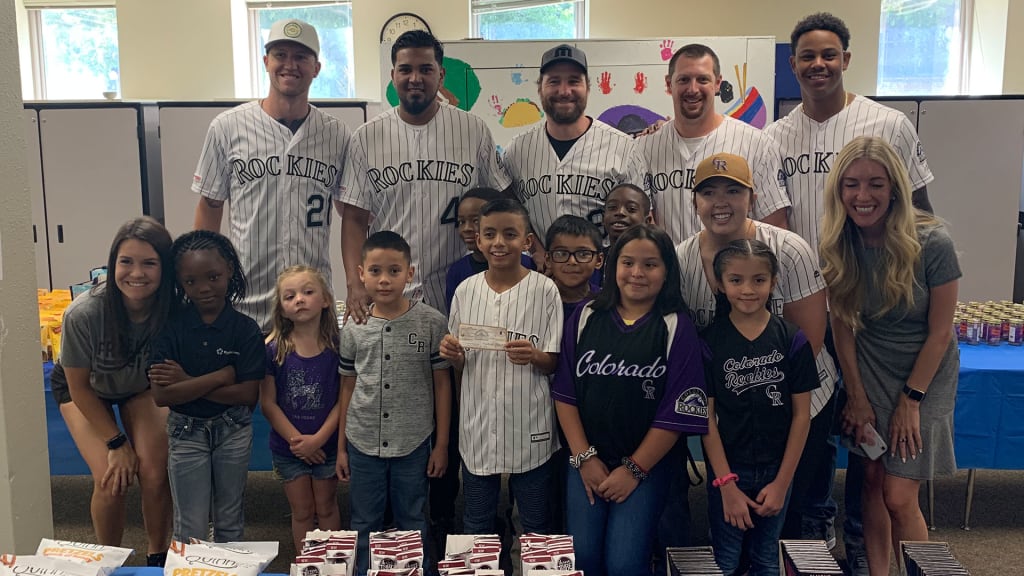 Daniel Murphy family helps Minor Leaguers, food charities