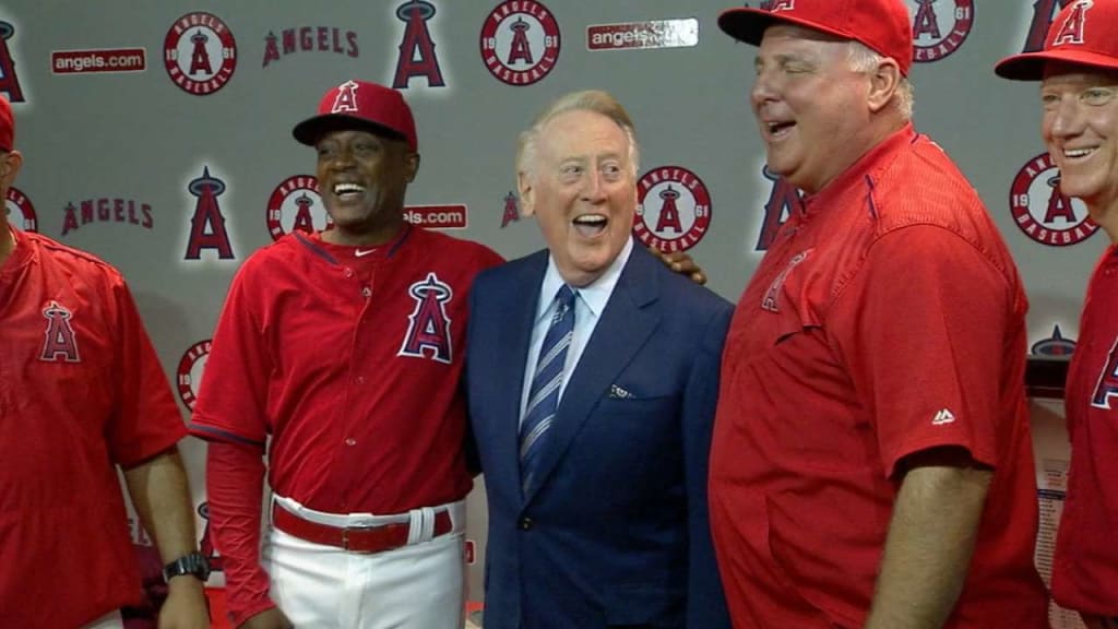 Mike Trout on X: Vin Scully was a voice in the game of baseball that  spread optimism and love. It was an honor to have met him and have him  announce my