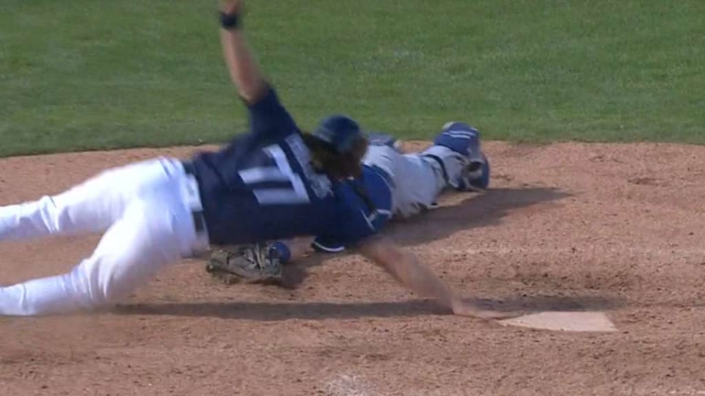 Must C: Phillips' nifty slide