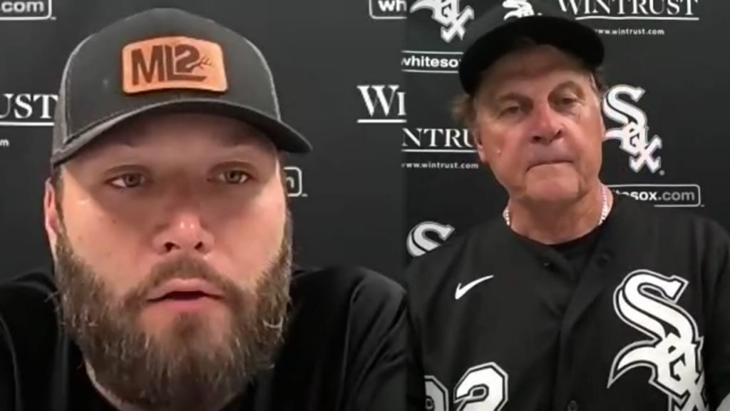 WATCH: White Sox starter Lance Lynn destroys tablet in dugout