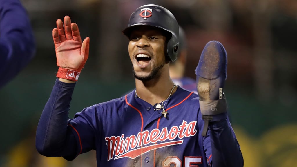 Minnesota Twins' La Tortuga heads to IL with strained oblique