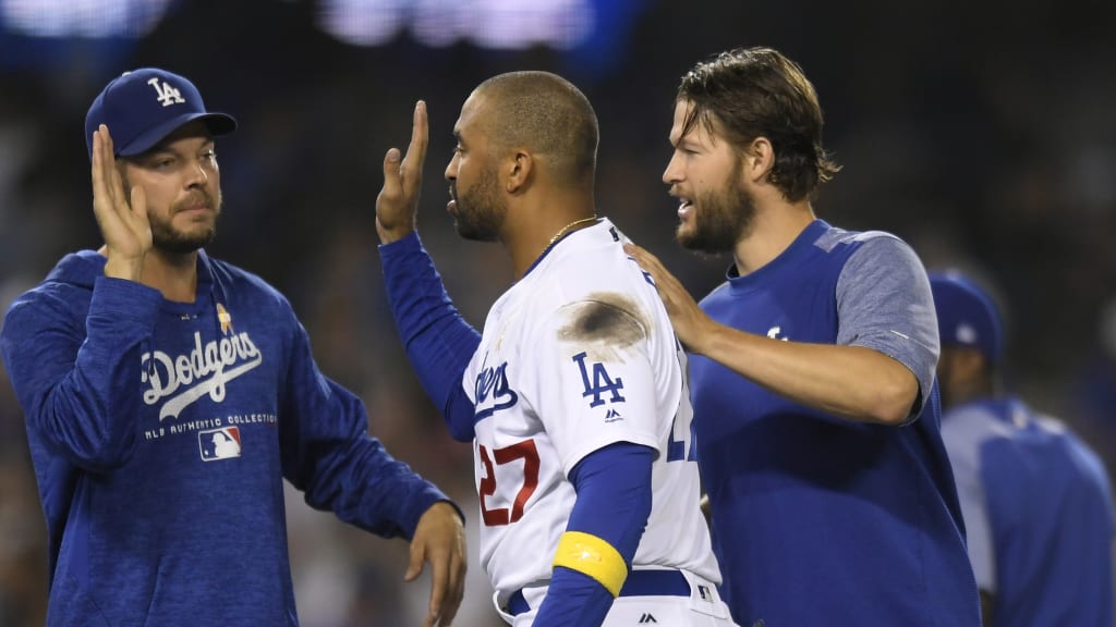 There's a simple reason why Justin Turner has a stain on his Dodgers jersey