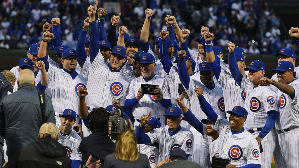 10 MLB teams that fell below .500 after titles