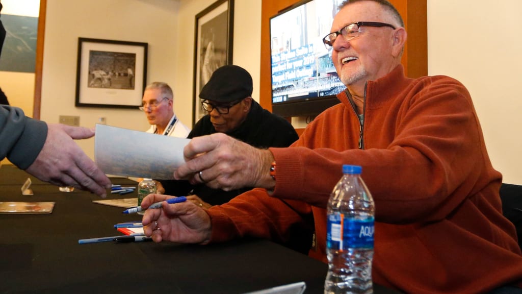 Twins debut new Minnesota-themed celebration in win over Royals