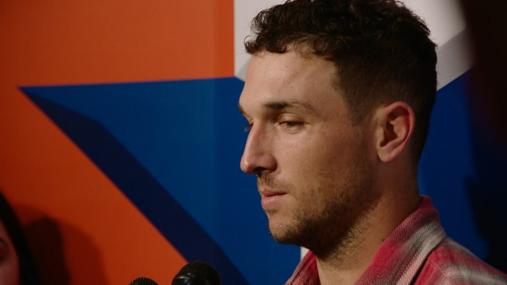 VIDEO: Alex Bregman Apologizes for Carrying Bat to First Base Because  Baseball is a Game for Old Men