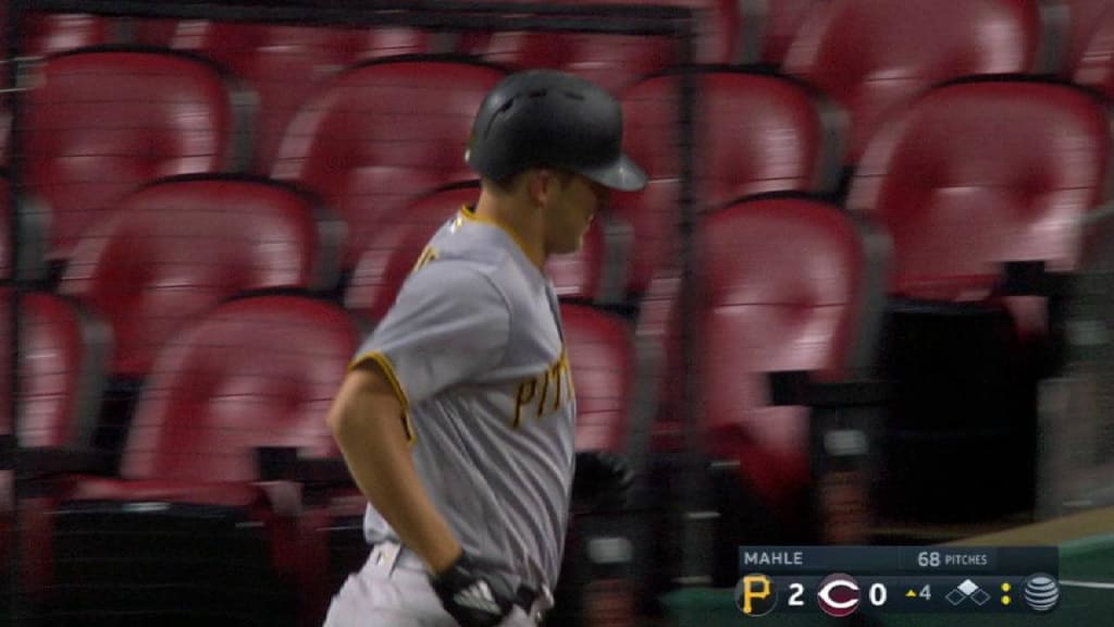 Taillon's RBI squeeze bunt