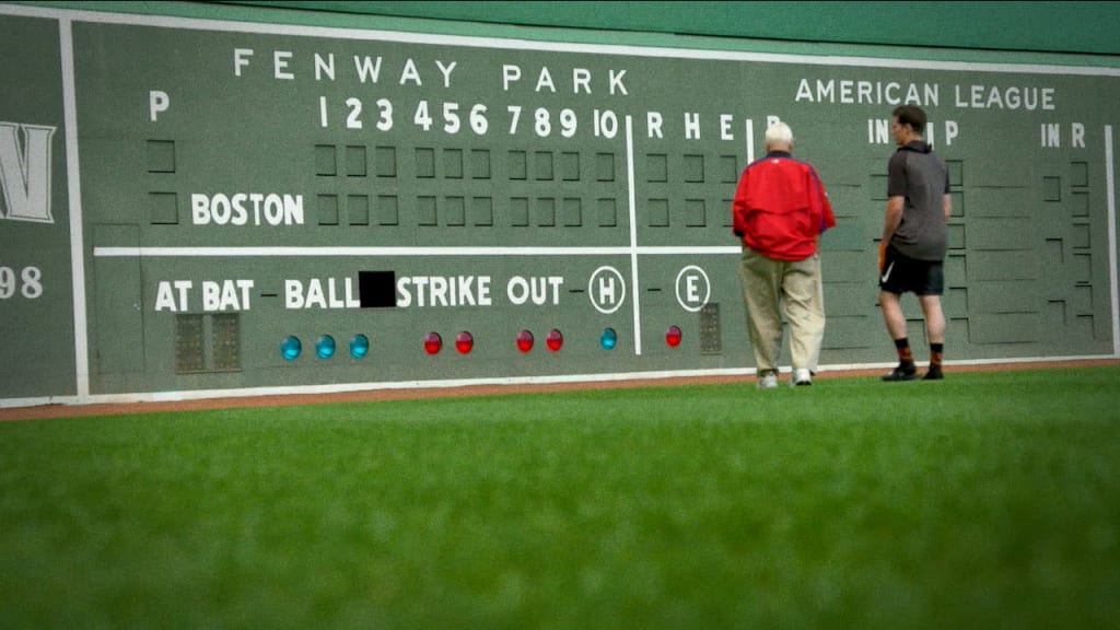 Yastrzemski family reunion takes place at Fenway, Carl describes emotions  of Mike's arrival – Times Herald Online