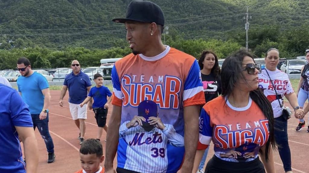 Mets star closer Edwin Diaz injures knee in celebration of Puerto Rico's WBC  win over the Dominican Republic in Miami – Sun Sentinel