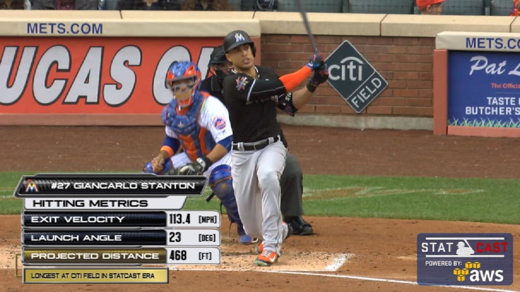 Giancarlo Stanton setting torrid pace in hitting home runs for Marlins