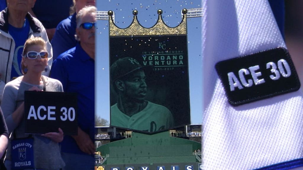 Eric Hosmer to wear No. 30 with Padres in honor of the late Yordano Ventura