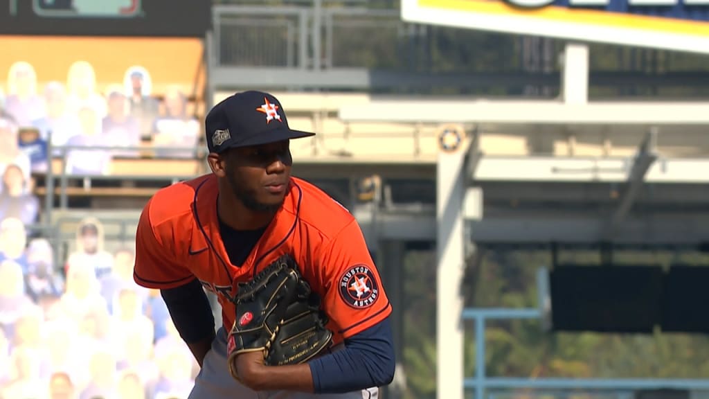 Enoli Paredes fans two in relief