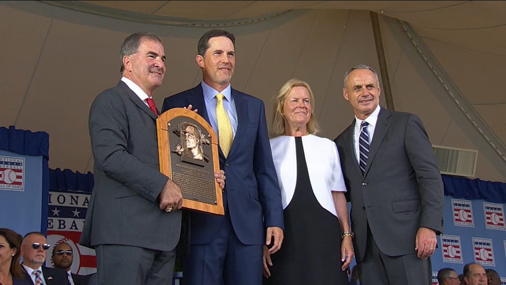 Emotional Harold Baines Remembers His Dad at Hall of Fame Induction