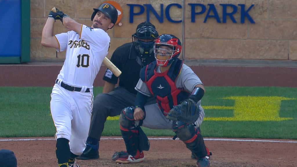 Perez, Reynolds home runs power Pirates past Indians, 6-3