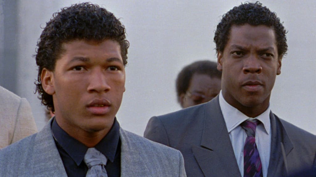 Gary Sheffield (left) and Dwight Gooden arrive at Hillsborough County Courthouse in Florida in 1987. (AP)