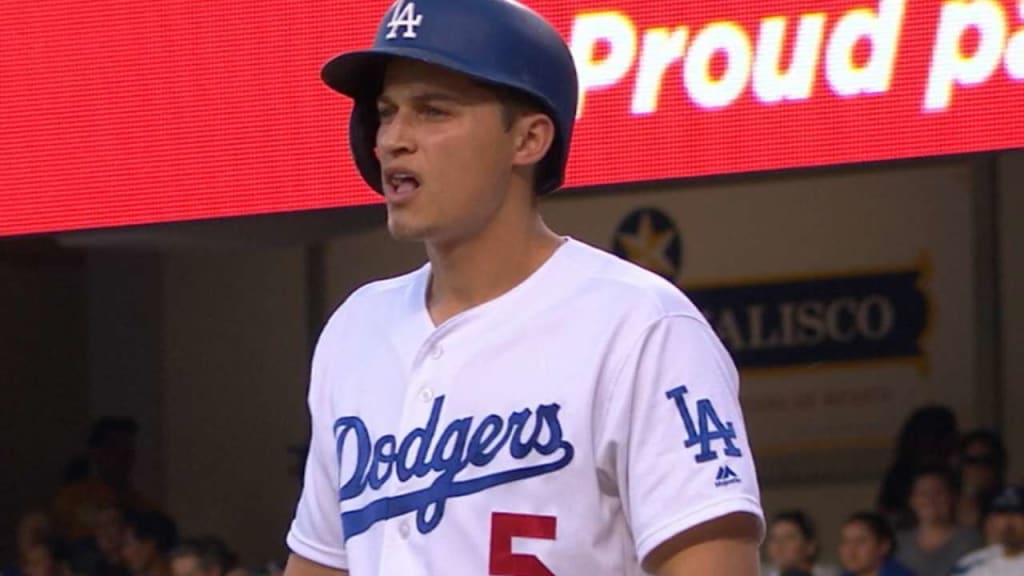 Corey Seager rolls to unanimous selection as NL Jackie Robinson Rookie of  the Year – BBWAA