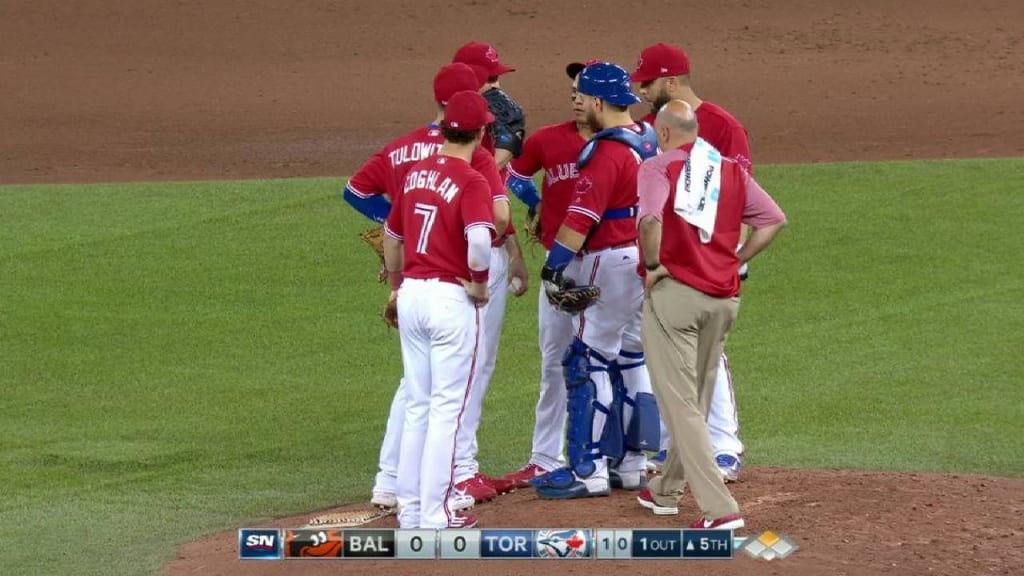 Happ leaves the game in the 5th