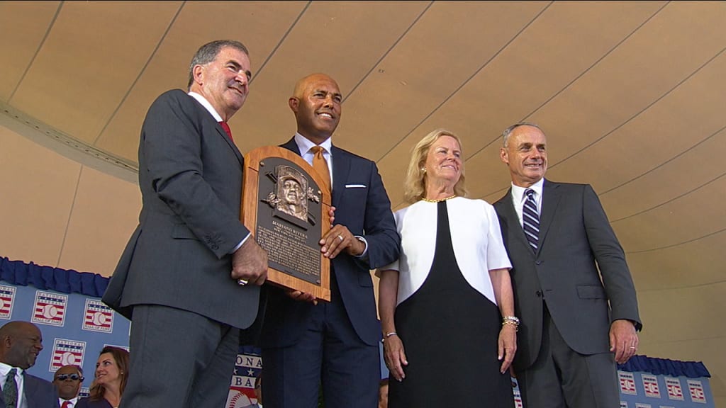 Baseball Hall of Fame: Mariano Rivera closes out ceremony in style