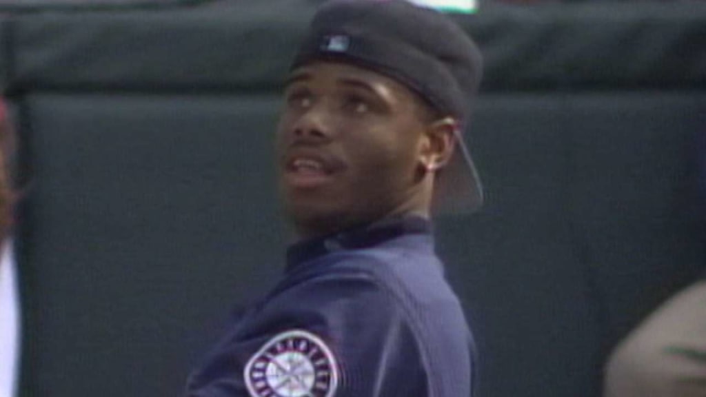 Ken Griffey Sr. explains why Griffey Jr. began wearing his hat backwards