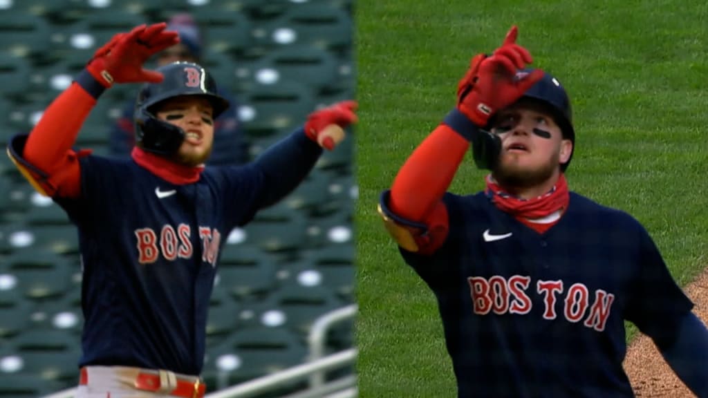 Red Sox snag comeback win in blue-and-yellow uniforms