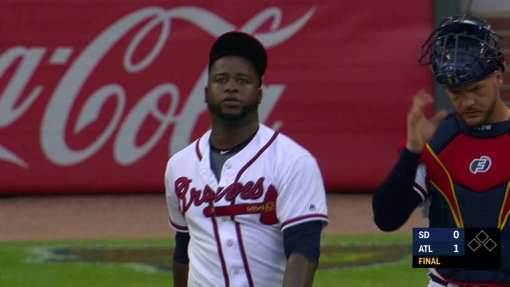 Vizcaino records the save