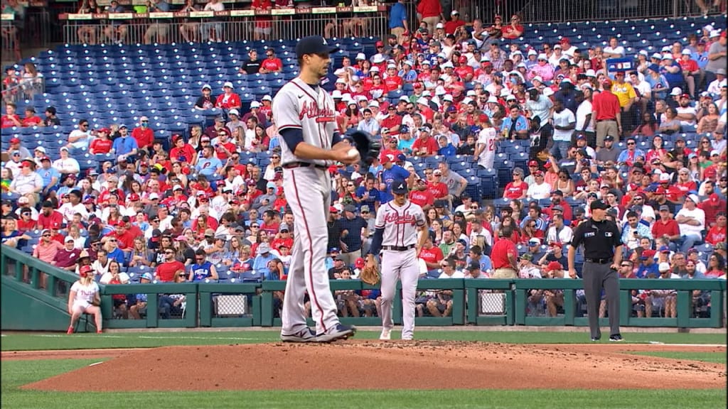 Braves claim home series against Angels