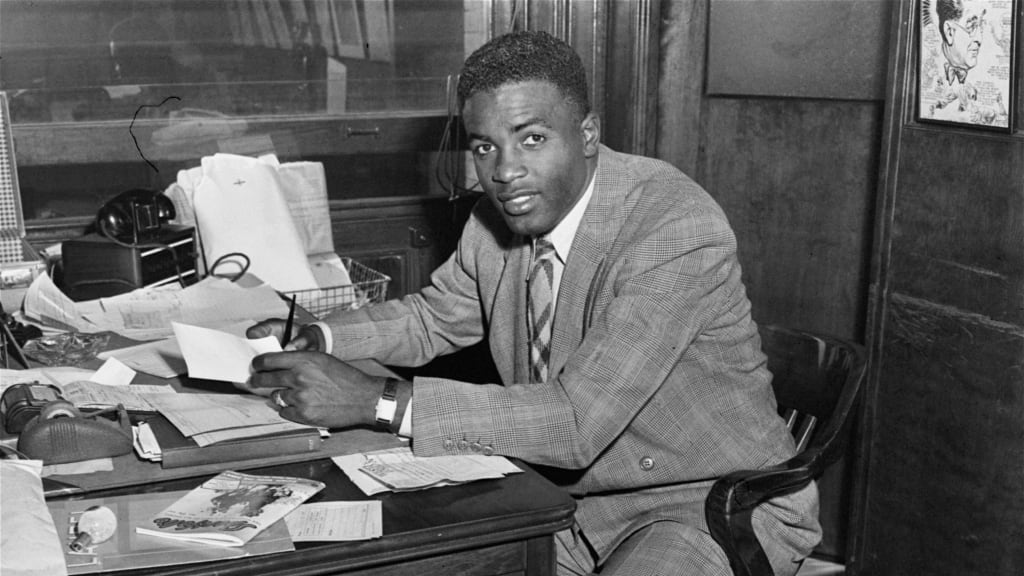 On this date March 17, 1946: Jackie Robinson played 5 innings at 2nd base  for the Montreal Royals (Brooklyn Dodgers' minor league team) in…