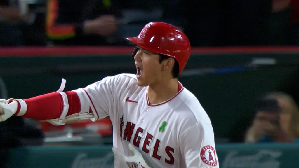 Walsh hits for cycle, Trout breaks out of funk as Angels top Mets