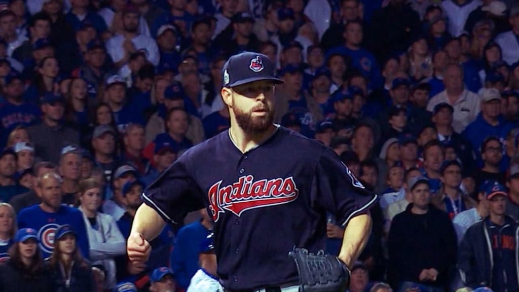 Mending Indians ace Corey Kluber stays busy with ProCamp day at Mentor High  – News-Herald