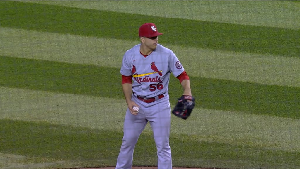 Cardinals rally, close first half with extra-inning win in Chicago