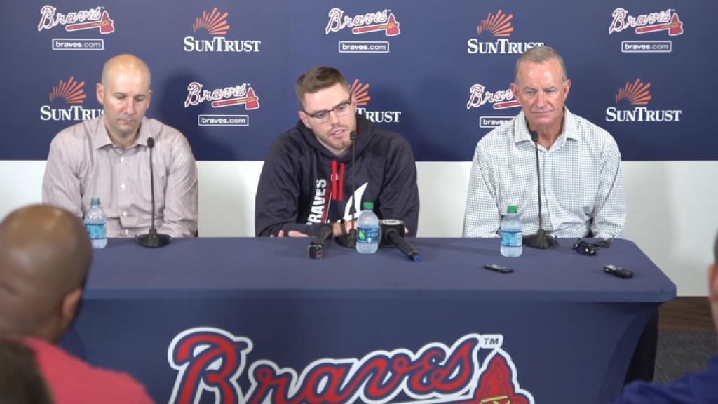 Braves' Freddie Freeman out 10 weeks with broken wrist - MLB Daily Dish