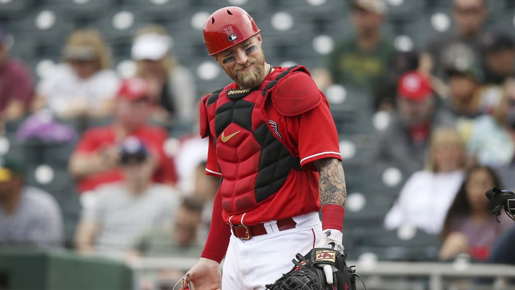 Tigers strike quickly, acquire catcher Tucker Barnhart in deal with Reds
