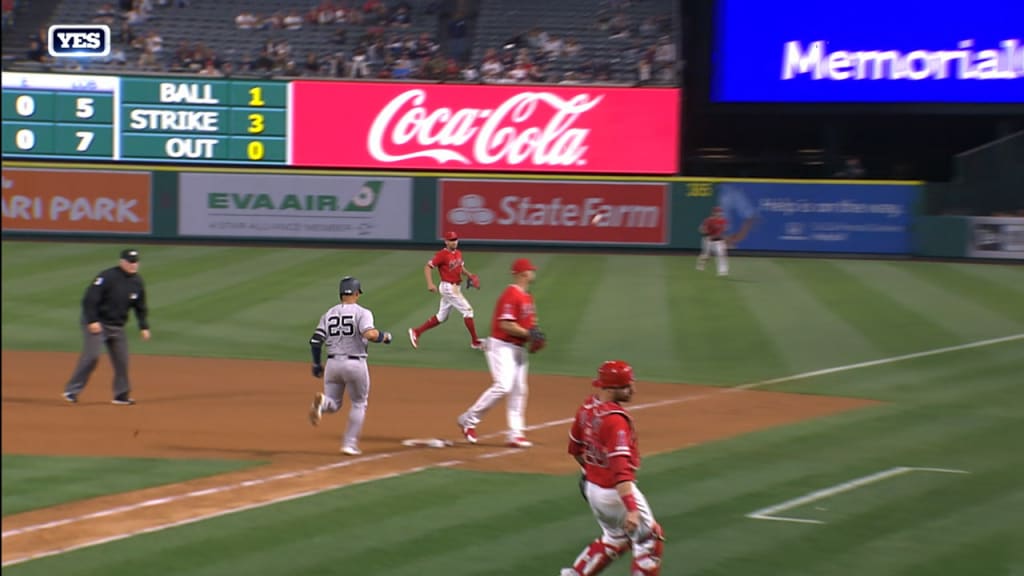 Torres gets on base in the 14th