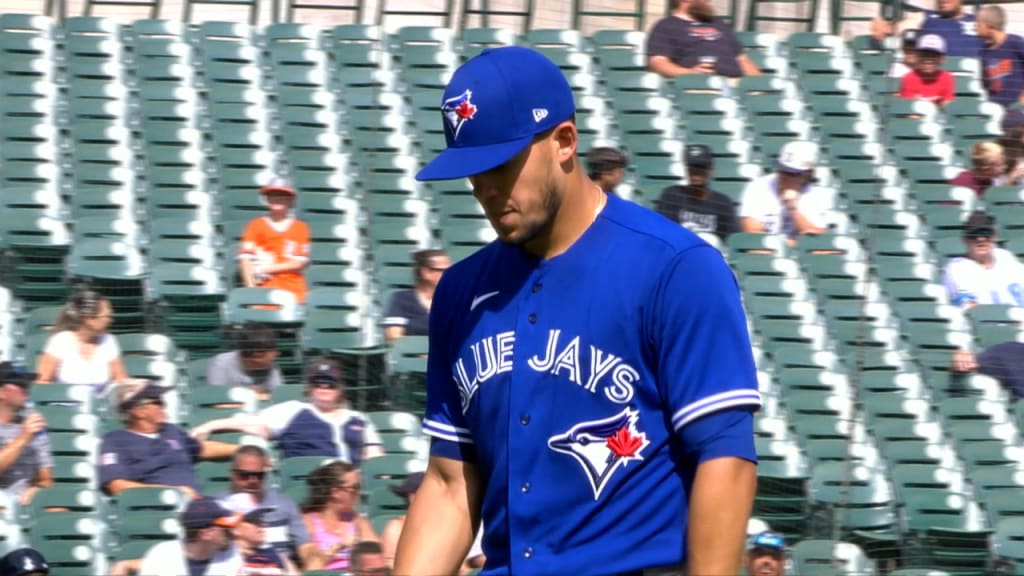All-white Toronto Blue Jays uniforms get roasted by fans