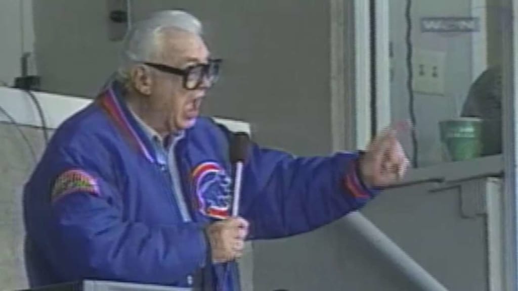Harry Caray honored with special rendition of 'Take Me Out to the