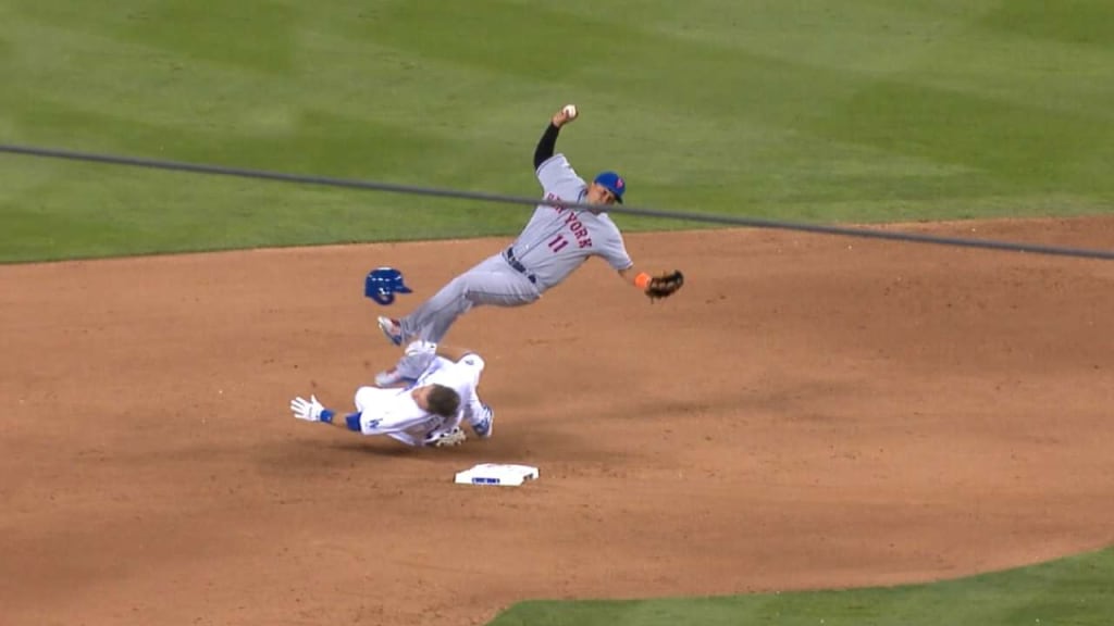 MLB, MLBPA adopt 'Chase Utley rule' on double play slides for 2016