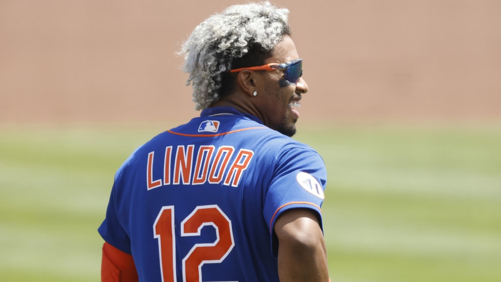 Francisco Lindor getting help learning New York