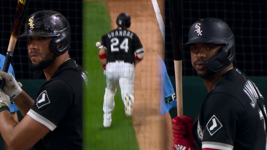 White Sox put up three in the 4th