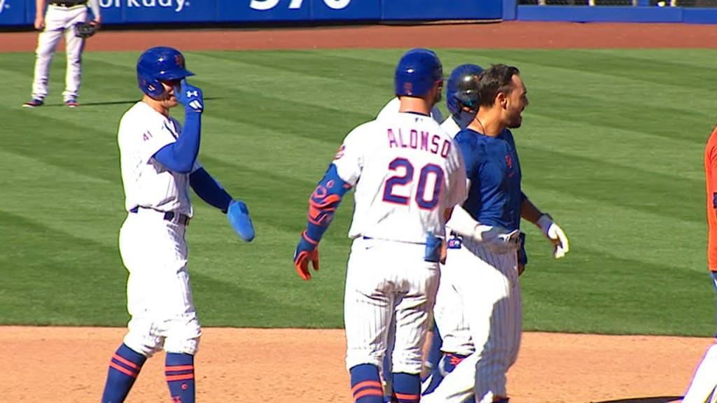 Mets walk off with hit-by-pitch in home opener