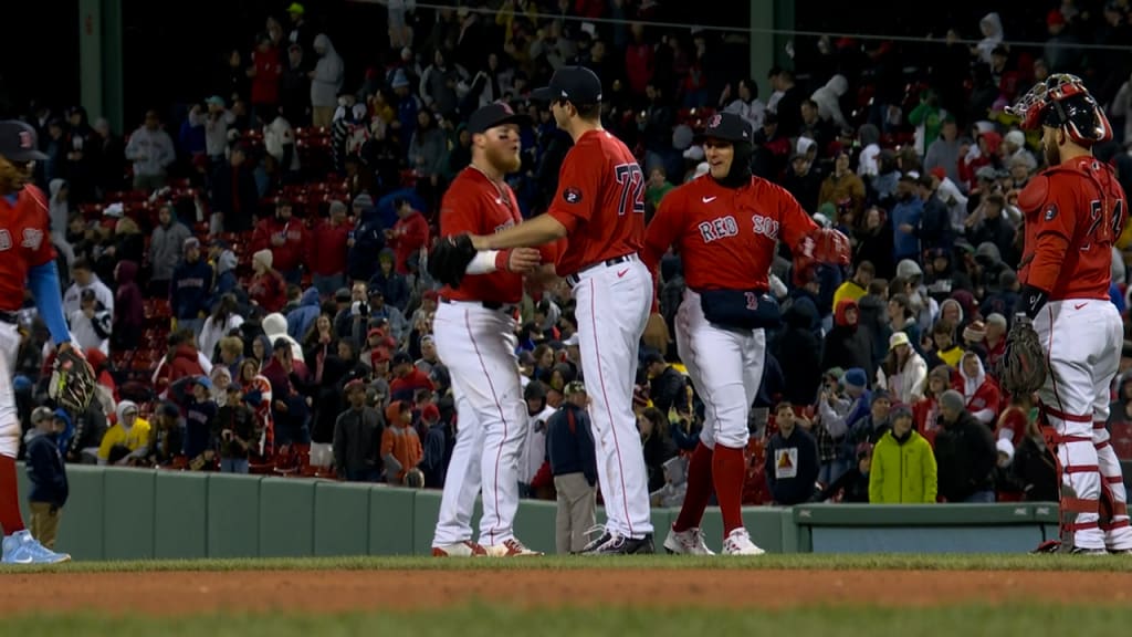 Fenway South' gives Red Sox a taste of home (VIDEO)