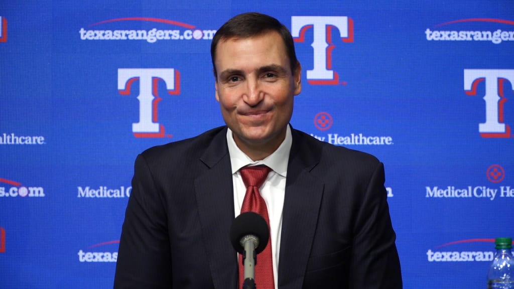 Texas Rangers: Chris Young working the draft to get top arms