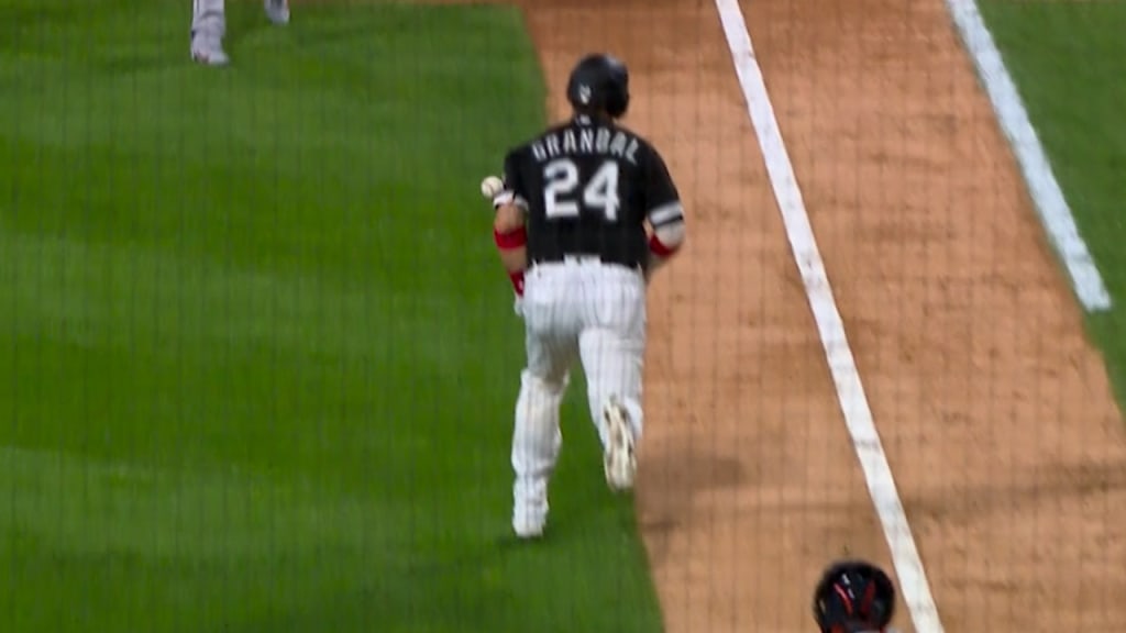 Robert scores on fielder's choice