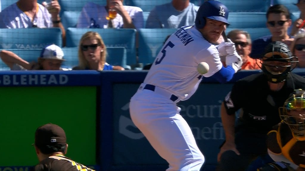 Dodgers hit 3 homers in 1st inning to open ground on Padres