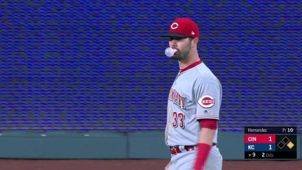 Winker's running grab in left