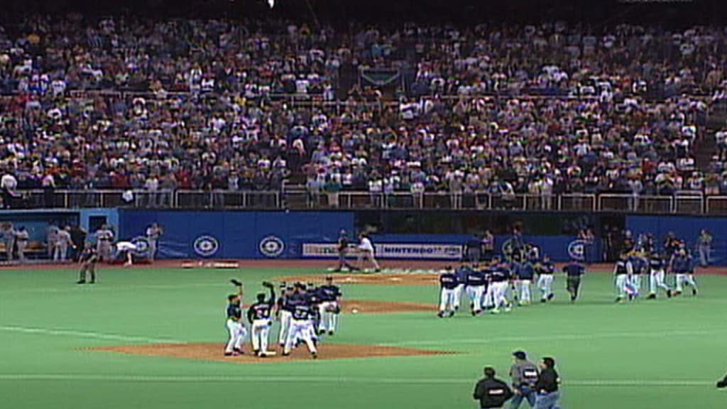 Kingdome Final Game Mariners VS Rangers 1999 90's Vintage Seattle