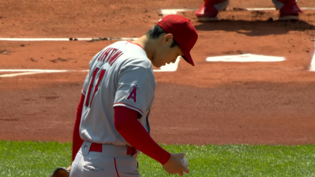 Shohei Ohtani hits monster home run into upper deck in Seattle
