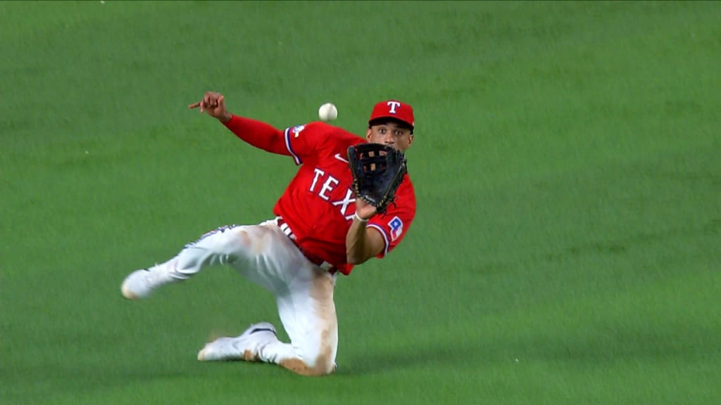 Bubba Thompson impressing Rangers early
