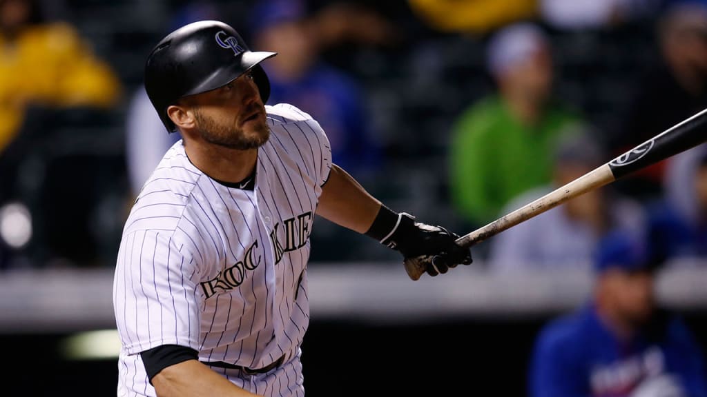Ryan Raburn was replaced in left field to start the 6th inning Monday. (AP)