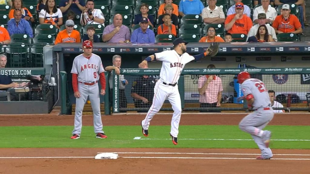 Astros star Jose Altuve reaches Albert Pujols territory, closes in