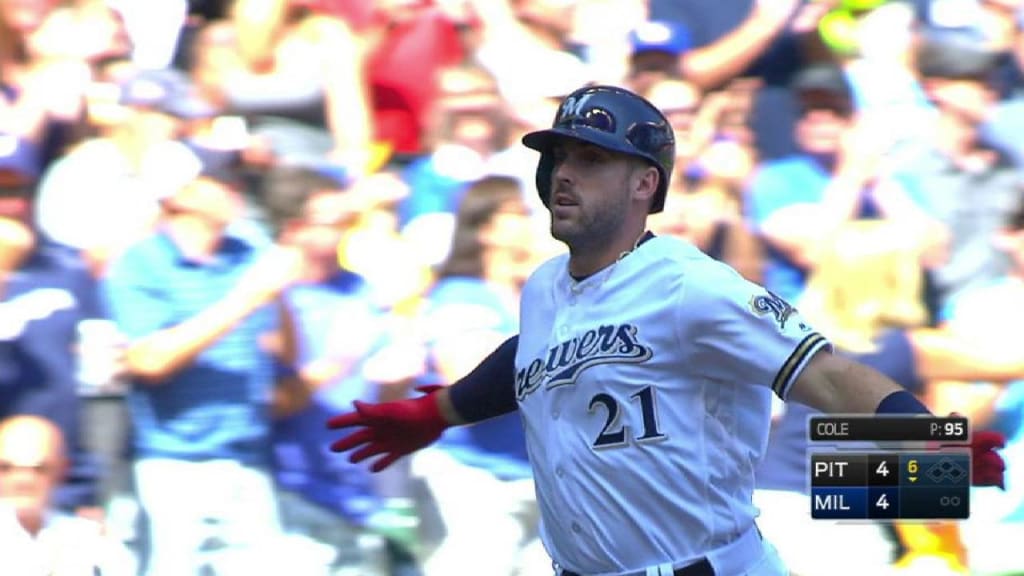 Shaw's solo home run
